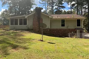 430 Banks Rd, Fayetteville, GA 30214 - Photo 2