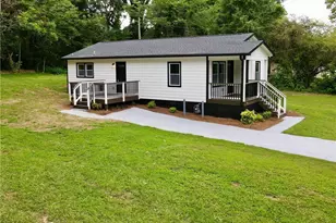 522 Spring St, Carrollton, GA 30117 - Photo 2