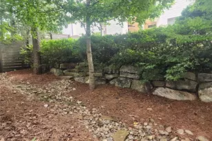 423 Johnson Ct, Alpharetta, GA 30009 - Photo 12