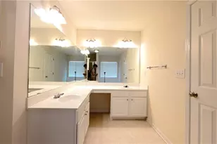 135 Friars Head Dr, Suwanee, GA 30024 - Photo 32