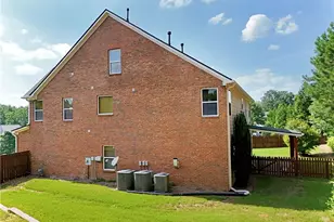 6015 Thrasher Ct, Cumming, GA 30028 - Photo 16
