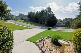 6015 Thrasher Ct, Cumming, GA 30028 - Photo 6