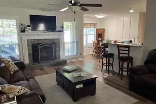 325 Towler Dr, Loganville, GA 30052 - Photo 2