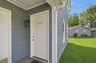 5842 N Castlegate Dr, Atlanta, GA 30349 - Photo 2