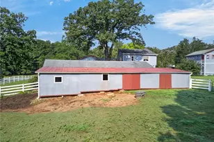 1111 Bakers Bridge Rd, Douglasville, GA 30134 - Photo 54