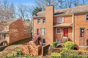 140 Davis Mill Ct, Lawrenceville, GA 30044 - Photo 2