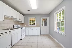 432 Charleston Ln, Lawrenceville, GA 30046 - Photo 8