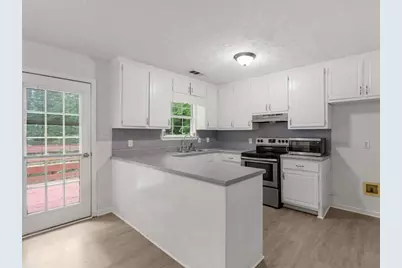 3055 Deerfield Way, Rex, GA 30273 - Photo 8