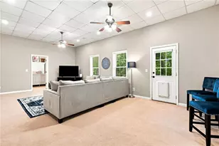 212 Oak Hollow Ct, White, GA 30184 - Photo 40
