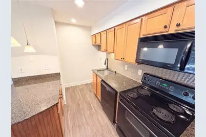 3175 Seven Pines Court #204, Atlanta, GA 30339 - Photo 8