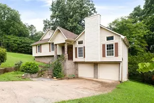 3573 Downing St, Marietta, GA 30066 - Photo 4