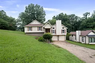 3573 Downing St, Marietta, GA 30066 - Photo 2