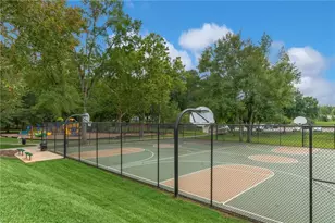 140 N Bluff, Alpharetta, GA 30004 - Photo 42