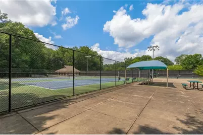 140 N Bluff, Alpharetta, GA 30004 - Photo 44