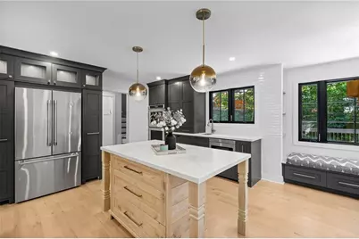 140 N Bluff, Alpharetta, GA 30004 - Photo 6