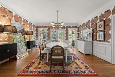 7810 Landowne Drive, Sandy Springs, GA 30350 - Photo 10