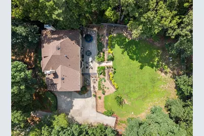 7810 Landowne Drive, Sandy Springs, GA 30350 - Photo 52