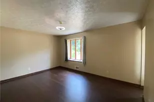 3335 Hillside Dr, Snellville, GA 30078 - Photo 12