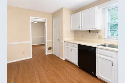 4117 Summer Wood Drive, Snellville, GA 30039 - Photo 8