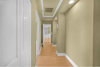 2479 Peachtree Road NE #1808, Atlanta, GA 30305 - Photo 14