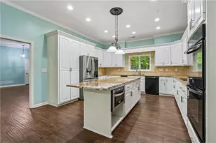 2077 Coolidge Way NW, Acworth, GA 30101 - Photo 2