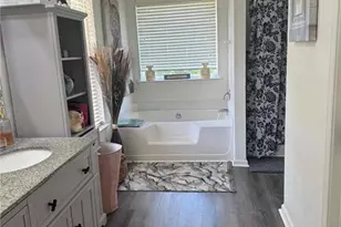 70 Kevin Ct, Porterdale, GA 30014 - Photo 4