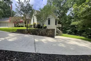 156 Thundering Waters Dr, Cornelia, GA 30531 - Photo 14
