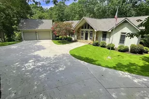 156 Thundering Waters Dr, Cornelia, GA 30531 - Photo 12