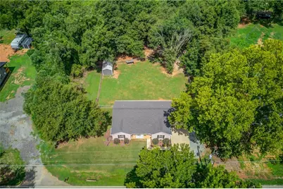 418 Starrs Bridge Road, Canon, GA 30520 - Photo 2