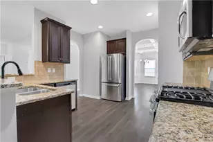 6740 Oak Hill Pl, Union City, GA 30213 - Photo 12