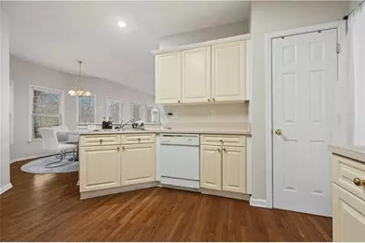 231 Beechwood Lane, Stone Mountain, GA 30087 - Photo 6