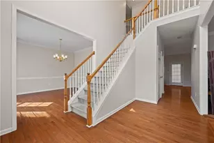 231 Beechwood Ln, Stone Mountain, GA 30087 - Photo 4