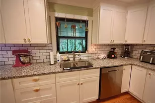 1395 Allatoona Ct NW, Kennesaw, GA 30152 - Photo 8