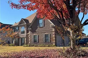 352 Plymstock Dr, McDonough, GA 30253 - Photo 2