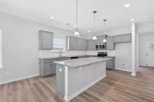 103 Meadowview Ct, Carrollton, GA 30117 - Photo 6
