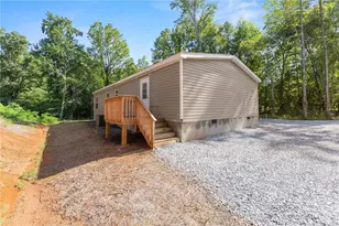 277 Yates St, Cornelia, GA 30531 - Photo 34