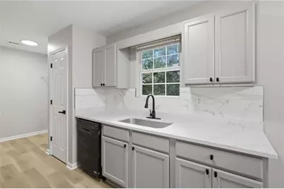 306 Cedar Street, Stockbridge, GA 30281 - Photo 6