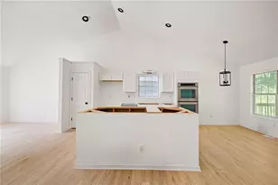 2620 Abbotts Glen Dr NW, Acworth, GA 30101 - Photo 8