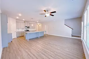 2586 Mills Commons Dr, Decatur, GA 30034 - Photo 8