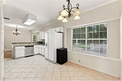 10870 Willow Meadow Circle, Alpharetta, GA 30022 - Photo 14