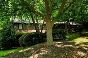 759 Riverhill Dr, Athens, GA 30606 - Photo 2