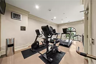 3334 Peachtree Rd NE, Atlanta, GA 30326 - Photo 30