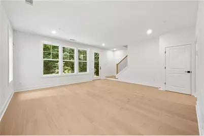 2248 Crestview Drive NE #33, Atlanta, GA 30319 - Photo 16