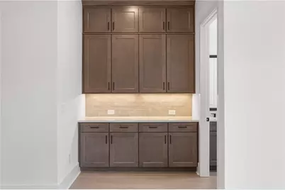2248 Crestview Drive NE #33, Atlanta, GA 30319 - Photo 36