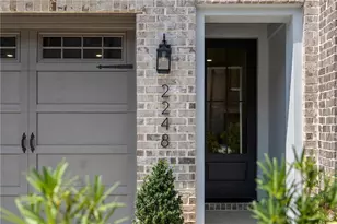 2248 Crestview Dr NE, Brookhaven, GA 30319 - Photo 12