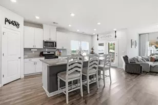 638 Valdosta Dr, Canton, GA 30114 - Photo 8