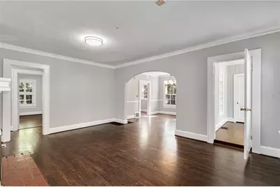 666 Yorkshire Road NE, Atlanta, GA 30306 - Photo 4