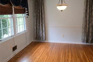 897 Hearthstone Dr, Stone Mountain, GA 30083 - Photo 4
