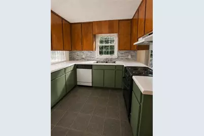 897 Hearthstone Drive, Stone Mountain, GA 30083 - Photo 12