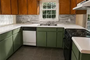 897 Hearthstone Dr, Stone Mountain, GA 30083 - Photo 12